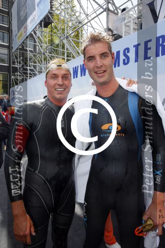 Amsterdam 6 september 2015
ALS Amsterdam City Swim in de grachten van Amsterdam met veel bekende nederlanders.
Pieter v d Hoogenband samen met Maarten v d Weijden