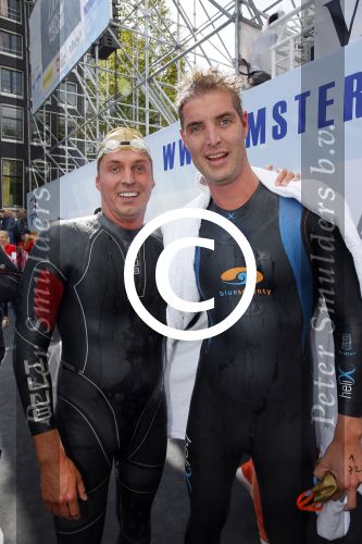 Amsterdam 6 september 2015
ALS Amsterdam City Swim in de grachten van Amsterdam met veel bekende nederlanders.
Pieter v d Hoogenband samen met Maarten v d Weijden