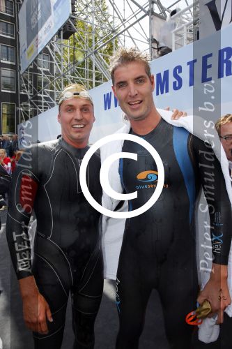 Amsterdam 6 september 2015
ALS Amsterdam City Swim in de grachten van Amsterdam met veel bekende nederlanders.
Pieter v d Hoogenband samen met Maarten v d Weijden