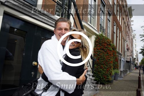 Amsterdam 6 september 2015
ALS Amsterdam City Swim in de grachten van Amsterdam met veel bekende nederlanders.
Pieter v d Hoogenband kwam samen met zijn vriendin Marie Jose Crooijmans