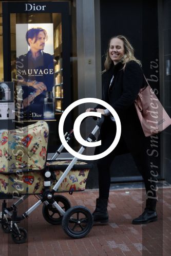 Amsterdam 7 september 2015
Regina Romeijn achter de kinderwagen