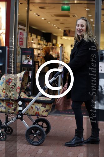 Amsterdam 7 september 2015
Regina Romeijn achter de kinderwagen