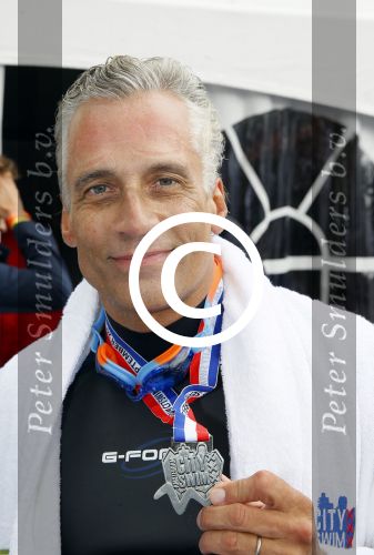 Amsterdam 6 september 2015
ALS Amsterdam City Swim in de grachten van Amsterdam met veel bekende nederlanders.
Robert Schoemacher