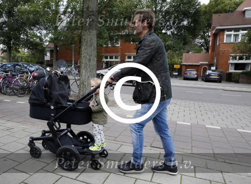 Amsterdam 1 september 2015 
Ronald de Boer met dochter achter de kinderwagen
