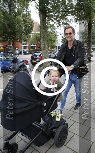 Amsterdam 1 september 2015 
Ronald de Boer met dochter achter de kinderwagen