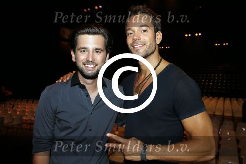 Amsterdam 29 augustus 2015
Fandag bij endemol van GTST Goede tijden slechte tijden.
All You Need Is GTST Live Show met de castleden uit de RTL televisie soapserie GTST. Joep Sertons, Robin Martens, Buddy Vedder  Ruud Feltkamp Marjolein Keuning, Gaby Blaaser, Dilan Yurdacul, Bartho Braat, Babette van Veen, Jette van der Meij, Pip Pellens, Erik de Vogel, Caroline de Bruijn, Barbara Sloesen, Inge Schrama, Miro Kloosterman en Marly van der Velden Everon Jackson Hooi, Beau Schneider en Guido Spek zijn aanwezig.