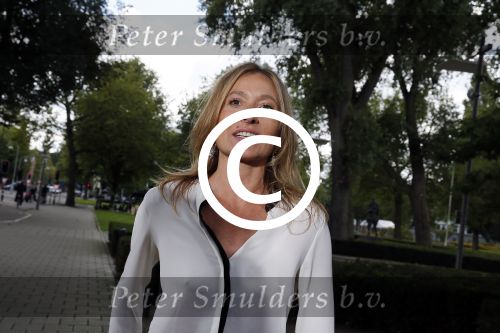 Amsterdam 1 september 2015 
Presentatie cast lulverhalen van Howard Komproe.
Sharah Mak