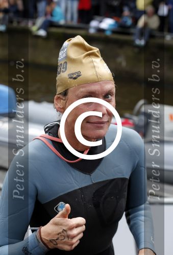 Amsterdam 6 september 2015
ALS Amsterdam City Swim in de grachten van Amsterdam met veel bekende nederlanders.
Sophie Hilbrand
