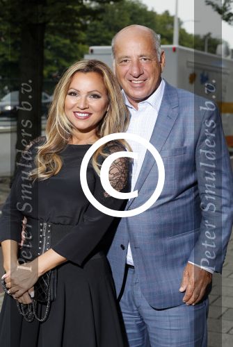 Den Haag 31 augustus 2015
Tatjana met vriend Lex v Hessen bij opening Fafa dansschool.