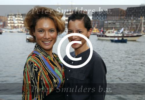 Amsterdam 19 augustus 2015 
Div bn ers eten bij restaurant op brug bij sail. Terence Schreurs met zus