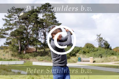 Zandvoort 5 september 2015
 
Op zaterdag 5 september zal traditiegetrouw de Charity Challenge van het KLM Open plaatsvinden op de Kennemer G&CC. Bekende Nederlanders spelen met genodigden van partners en sponsoren van het KLM Open voor het goede doel, UNICEF. Onder de deelnemende BNâ€™ers bevinden zich Jeroen Rietbergen, Bryan Roy, Daan Slooter, , Winston Gerschtanowitz Ties Kruize, Willem van Hanegem, Elsemieke Havenga, Ferry Maat, Jan Lammers, Toine van Peperstraten,Peter Paul Muller,  Ed de Goey, Floris Jan Bovelander en Willy van de Kerkhof en Nicolien Sauerbrei