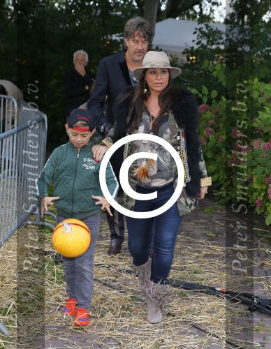 Nigtevecht 5 september 2015
Trijntje Oosterhuis treedt zwanger op bij het muziekfeest in NIgtevecht. Ook haar beide zoons zijn erbij