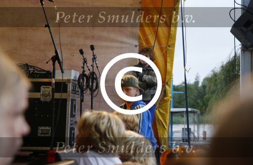 Nigtevecht 5 september 2015
Trijntje Oosterhuis treedt zwanger op bij het muziekfeest in NIgtevecht. Ook haar beide zoons zijn erbij