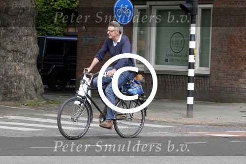 Amsterdam 24 augustus 2015 
Ursul de Geer op de fiets