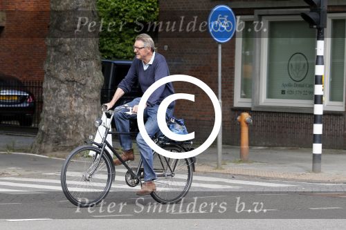 Amsterdam 24 augustus 2015 
Ursul de Geer op de fiets
