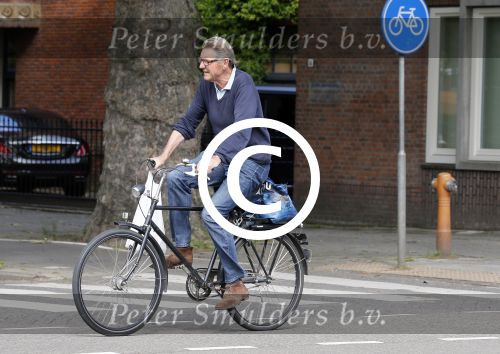 Amsterdam 24 augustus 2015 
Ursul de Geer op de fiets