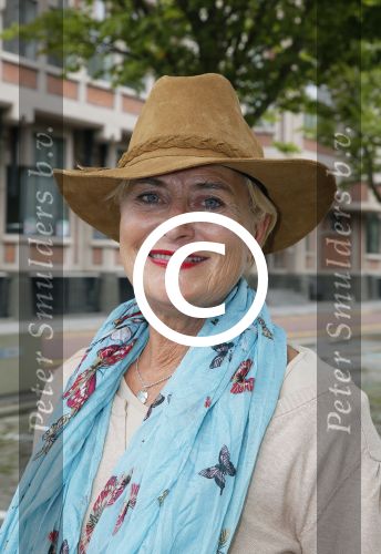 Den Haag 31 augustus 2015
Vivian Boelen bij opening Fafa dansschool.