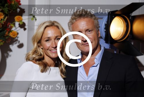 Hilversum 25 augustus 2015
Perspresentatie RTL in studio 21. Wendy v Dijk met Erland Galjaard
