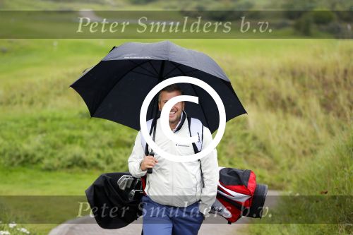 Zandvoort 5 september 2015
 
Op zaterdag 5 september zal traditiegetrouw de Charity Challenge van het KLM Open plaatsvinden op de Kennemer G&CC. Bekende Nederlanders spelen met genodigden van partners en sponsoren van het KLM Open voor het goede doel, UNICEF. Onder de deelnemende BNâ€™ers bevinden zich Jeroen Rietbergen, Bryan Roy, Daan Slooter, , Winston Gerschtanowitz Ties Kruize, Willem van Hanegem, Elsemieke Havenga, Ferry Maat, Jan Lammers, Toine van Peperstraten,Peter Paul Muller,  Ed de Goey, Floris Jan Bovelander en Willy van de Kerkhof en Nicolien Sauerbrei