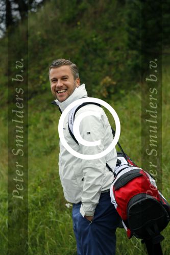 Zandvoort 5 september 2015
 
Op zaterdag 5 september zal traditiegetrouw de Charity Challenge van het KLM Open plaatsvinden op de Kennemer G&CC. Bekende Nederlanders spelen met genodigden van partners en sponsoren van het KLM Open voor het goede doel, UNICEF. Onder de deelnemende BNâ€™ers bevinden zich Jeroen Rietbergen, Bryan Roy, Daan Slooter, , Winston Gerschtanowitz Ties Kruize, Willem van Hanegem, Elsemieke Havenga, Ferry Maat, Jan Lammers, Toine van Peperstraten,Peter Paul Muller,  Ed de Goey, Floris Jan Bovelander en Willy van de Kerkhof en Nicolien Sauerbrei