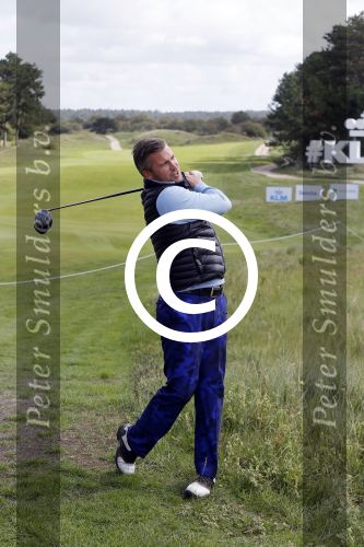 Zandvoort 5 september 2015
 
Op zaterdag 5 september zal traditiegetrouw de Charity Challenge van het KLM Open plaatsvinden op de Kennemer G&CC. Bekende Nederlanders spelen met genodigden van partners en sponsoren van het KLM Open voor het goede doel, UNICEF. Onder de deelnemende BNâ€™ers bevinden zich Jeroen Rietbergen, Bryan Roy, Daan Slooter, , Winston Gerschtanowitz Ties Kruize, Willem van Hanegem, Elsemieke Havenga, Ferry Maat, Jan Lammers, Toine van Peperstraten,Peter Paul Muller,  Ed de Goey, Floris Jan Bovelander en Willy van de Kerkhof en Nicolien Sauerbrei
