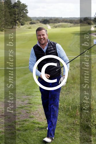 Zandvoort 5 september 2015
 
Op zaterdag 5 september zal traditiegetrouw de Charity Challenge van het KLM Open plaatsvinden op de Kennemer G&CC. Bekende Nederlanders spelen met genodigden van partners en sponsoren van het KLM Open voor het goede doel, UNICEF. Onder de deelnemende BNâ€™ers bevinden zich Jeroen Rietbergen, Bryan Roy, Daan Slooter, , Winston Gerschtanowitz Ties Kruize, Willem van Hanegem, Elsemieke Havenga, Ferry Maat, Jan Lammers, Toine van Peperstraten,Peter Paul Muller,  Ed de Goey, Floris Jan Bovelander en Willy van de Kerkhof en Nicolien Sauerbrei