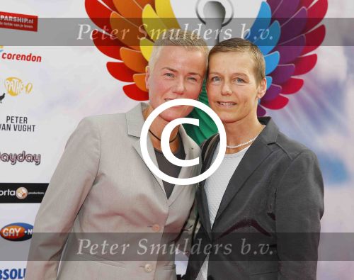 Amsterdam 29 juni 2015
Rainbow awards in Tuschinski.
politevoorlichtster Ellie Lust en partner