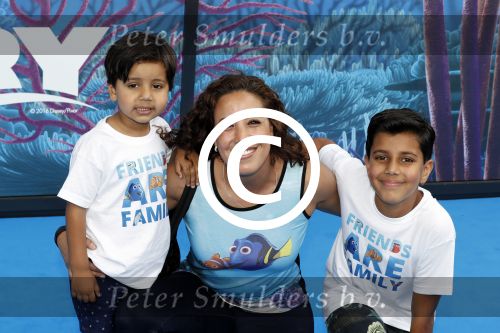 Amsterdam 22 juni 2016 
Premiere finding Dory in theater Amsterdam.  Aicha Marghadi met  kinderen