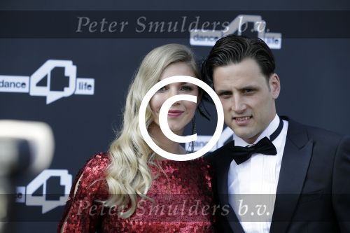 Amsterdam 24 juni 2016
Dance4life gala in het Hilton hotel. Anouk Hoogendijk met vriend
