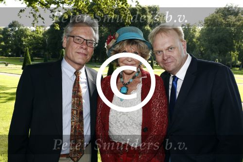 Haarzuilens 22 juni 2016
Haringparty op kasteel Haarzuilens. Astrid Engels met man