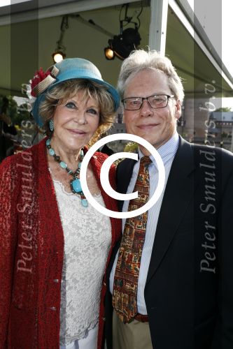 Haarzuilens 22 juni 2016
Haringparty op kasteel Haarzuilens. Astrid Engels met man