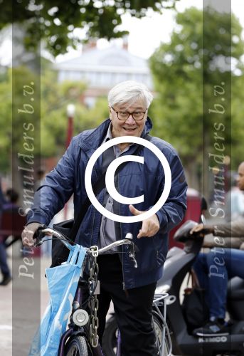 Amsterdam 12 augustus 2016
Barrie Stevens op de fiets in Amsterdam