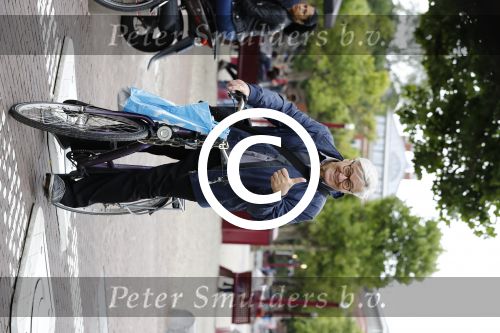 Amsterdam 12 augustus 2016
Barrie Stevens op de fiets in Amsterdam