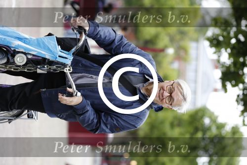 Amsterdam 12 augustus 2016
Barrie Stevens op de fiets in Amsterdam
