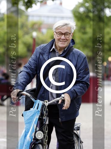 Amsterdam 12 augustus 2016
Barrie Stevens op de fiets in Amsterdam