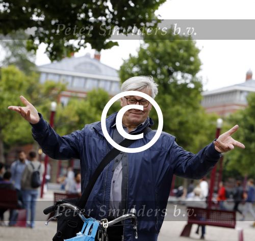 Amsterdam 12 augustus 2016
Barrie Stevens op de fiets in Amsterdam