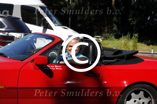 Hilversum 24 augustus 2016
Bas v Werven in zijn porsche cabrio.