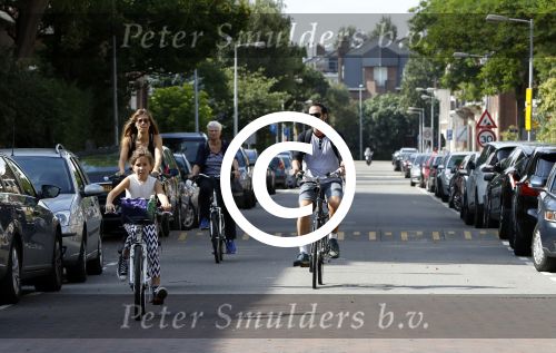 Amsterdam 3 september 2016 
Beertje v Beers met man en dochter op de fiets