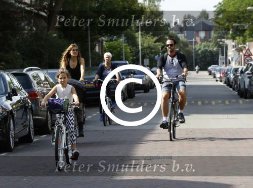 Amsterdam 3 september 2016 
Beertje v Beers met man en dochter op de fiets
