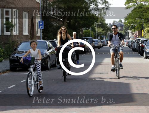 Amsterdam 3 september 2016 
Beertje v Beers met man en dochter op de fiets