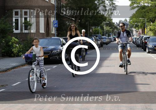Amsterdam 3 september 2016 
Beertje v Beers met man en dochter op de fiets