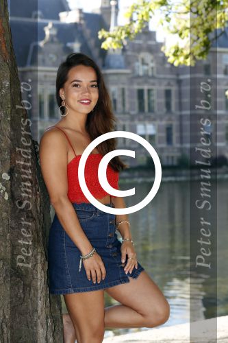 Den Haag 25 augustus 2015
Bibi Breijman bij de hofvijver in Den Haag. Bibi vlogt tegenwoordig.