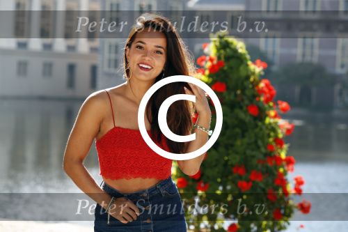 Den Haag 25 augustus 2015
Bibi Breijman bij de hofvijver in Den Haag. Bibi vlogt tegenwoordig.