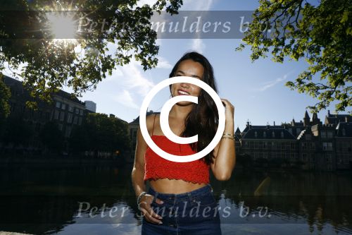 Den Haag 25 augustus 2015
Bibi Breijman bij de hofvijver in Den Haag. Bibi vlogt tegenwoordig.