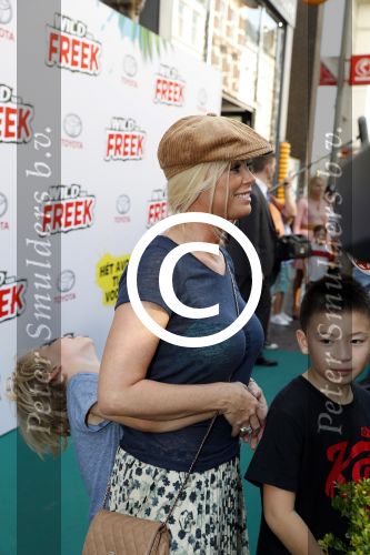 Amsterdam 31 augustus 2016
Presentatie Freek Vonk in Tuschinski. Bridget Maasland met zoon Mees