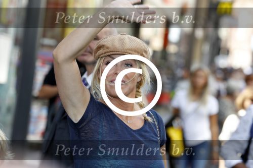 Amsterdam 31 augustus 2016
Presentatie Freek Vonk in Tuschinski. Bridget Maasland met zoon Mees