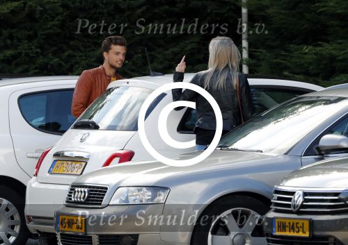 Ouderkwerk aan de Amstel/ Amsterdam 10 augustus 2016
Buddy Vedder en (een) vriendin na etentje bij Loetje . Ze rijden met zijn auto naar Amsterdam.