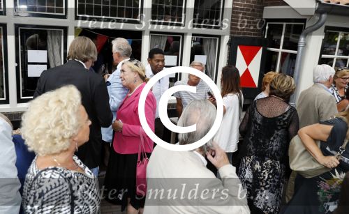 Blaricum 6 september 2016
Surprise party voor Willibrord Frequin zijn 75e verjaardag bij  Moeke Spijstra.
Zijn vriendin kinderen en kleinkinderen zijn natuurlijk aanwezig. Viola Holt en Catherine Keyl