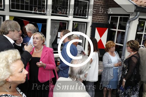 Blaricum 6 september 2016
Surprise party voor Willibrord Frequin zijn 75e verjaardag bij  Moeke Spijstra.
Zijn vriendin kinderen en kleinkinderen zijn natuurlijk aanwezig. Viola Holt en Catherine Keyl