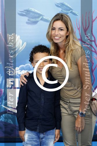 Amsterdam 22 juni 2016 
Premiere finding Dory in theater Amsterdam.
Christie Bokma met haar zoon